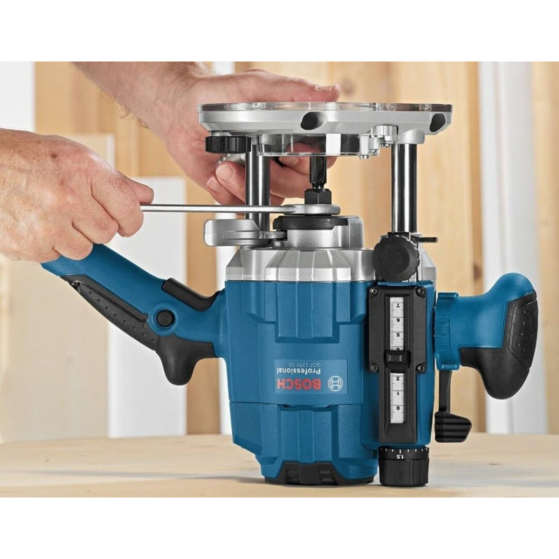 Фрезер вертикальний Bosch GOF 1250 CE (0601626000)